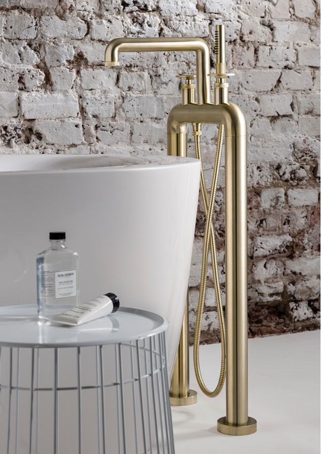 UNION Free Standing Bath Filler & Shower Kit Wheel (UNION Free Standing