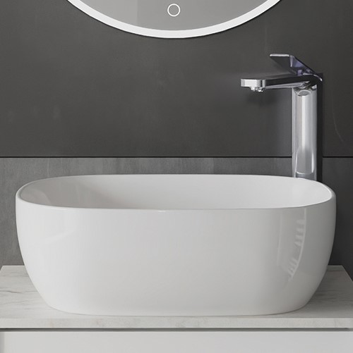 Luxury Bathroom Design | Capture the countertop trend in your luxury bathroom design with our modern basins